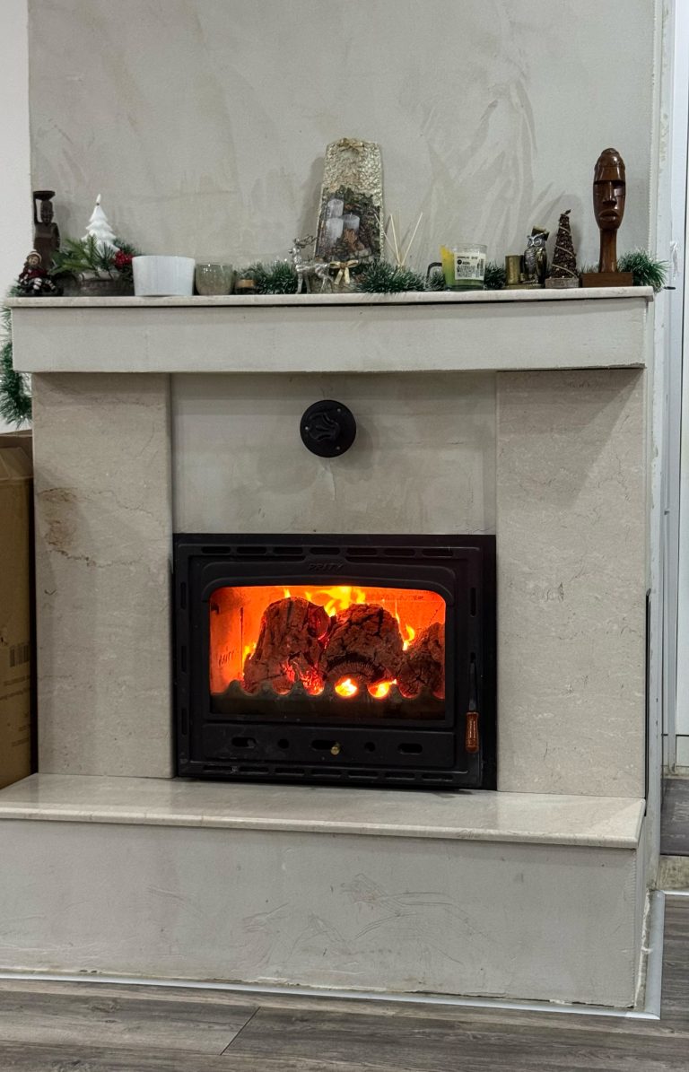 Камина от естествен камък